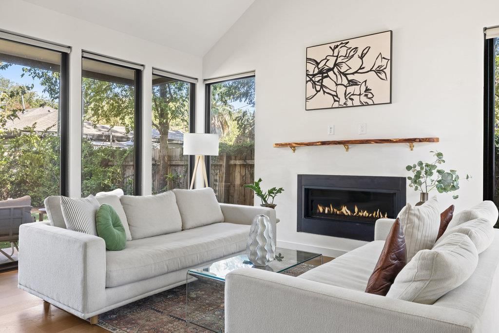 1913 Canterbury ST 2, Austin, TX 78702