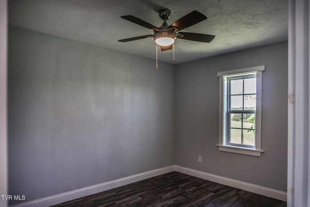 180 South Mill Road, Greeneville, TN 37743
