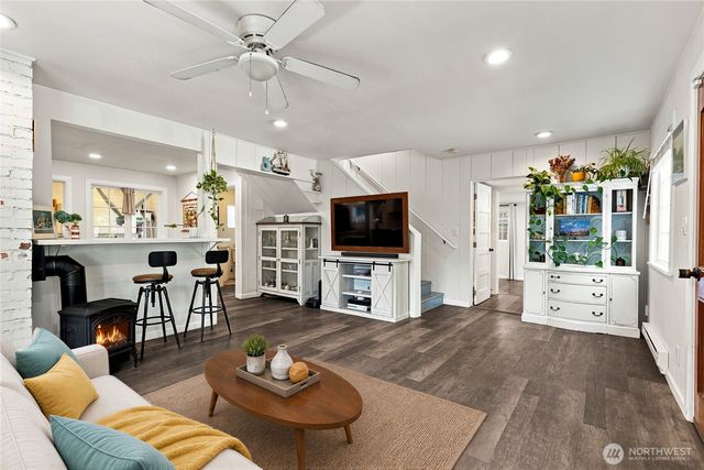1224 West Avenue, Port Orchard, WA 98366