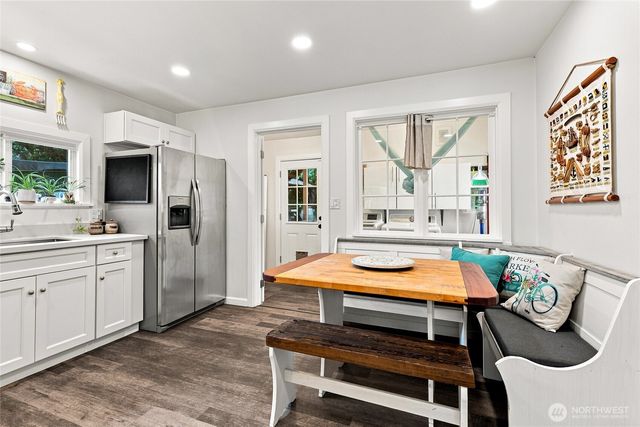 1224 West Avenue, Port Orchard, WA 98366