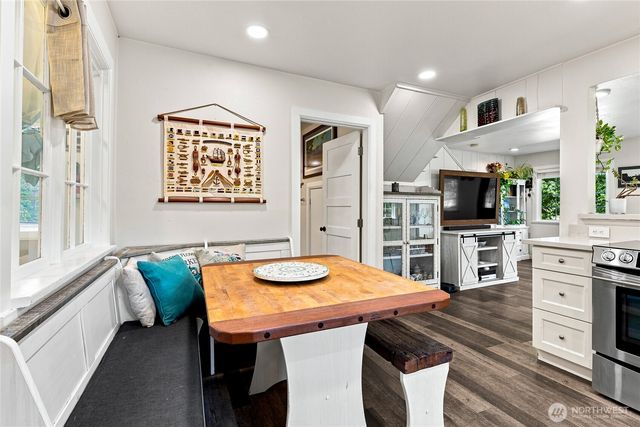 1224 West Avenue, Port Orchard, WA 98366