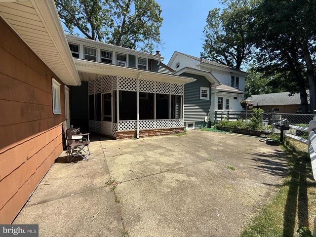 915 W MAIN ST W, Millville, NJ 08332