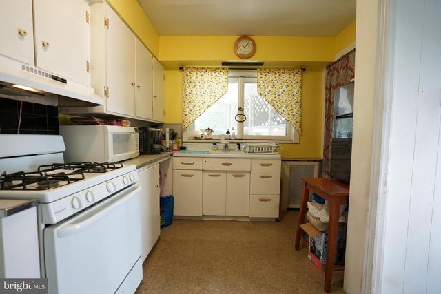 915 W MAIN ST W, Millville, NJ 08332