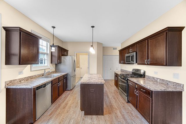 16932 Balaton Court, Lockport, IL 60441