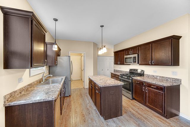 16932 Balaton Court, Lockport, IL 60441