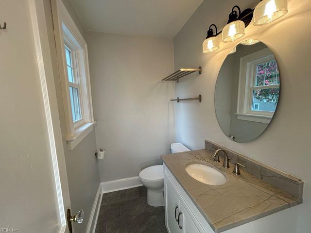 301 Grayson ST, Portsmouth, VA 23707