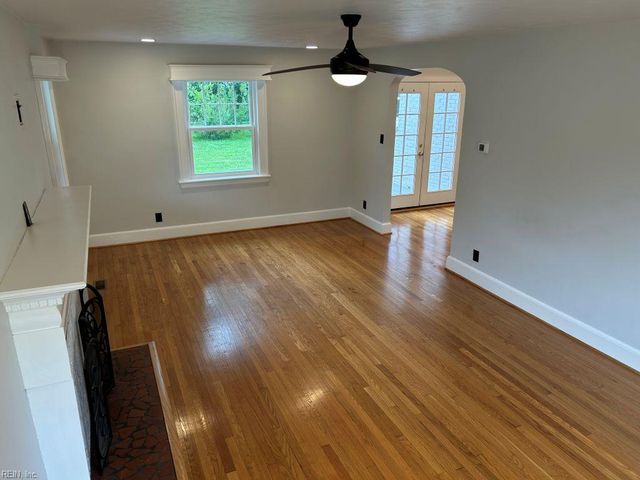 301 Grayson ST, Portsmouth, VA 23707