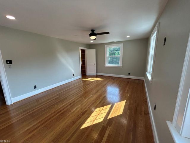 301 Grayson ST, Portsmouth, VA 23707