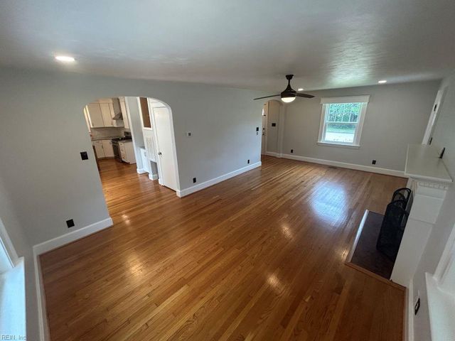 301 Grayson ST, Portsmouth, VA 23707