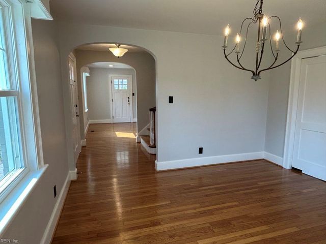 301 Grayson ST, Portsmouth, VA 23707