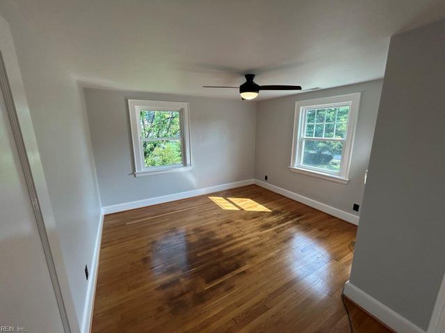 301 Grayson ST, Portsmouth, VA 23707