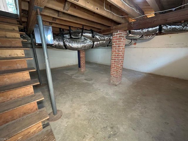 301 Grayson ST, Portsmouth, VA 23707