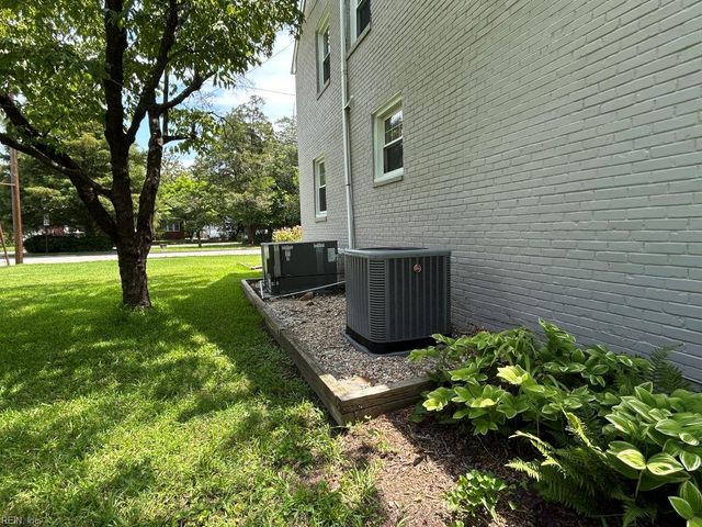 301 Grayson ST, Portsmouth, VA 23707