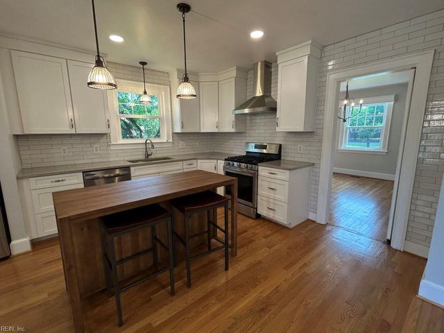 301 Grayson ST, Portsmouth, VA 23707