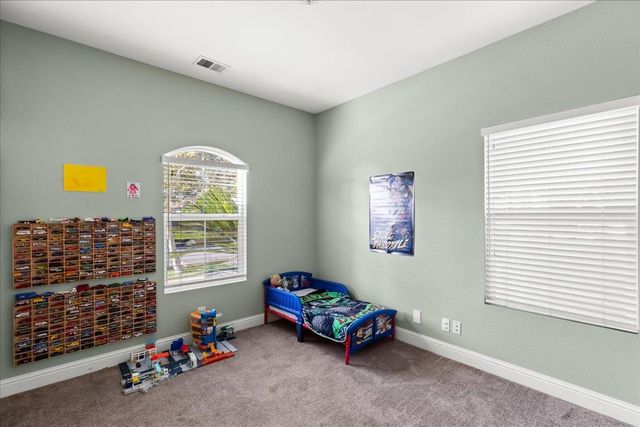 1528 Burchell Hill Dr, Oakdale, CA 95361