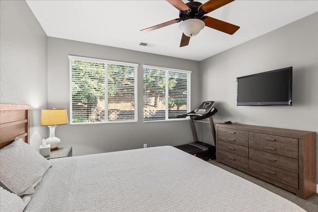 1528 Burchell Hill Dr, Oakdale, CA 95361