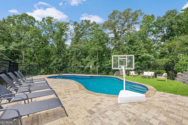 376 Lum Crowe Road, Roswell, GA 30075