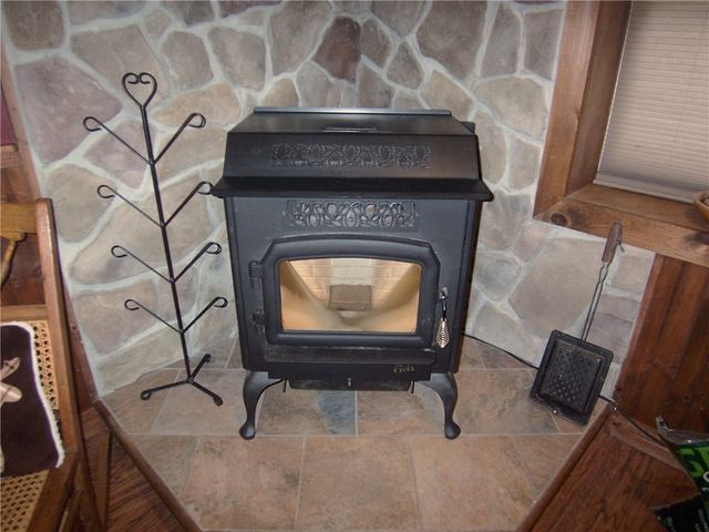 7185 Sutton Rd, Arcadia, NY 14513