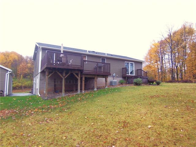 7185 Sutton Rd, Arcadia, NY 14513