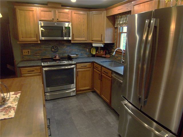 7185 Sutton Rd, Arcadia, NY 14513