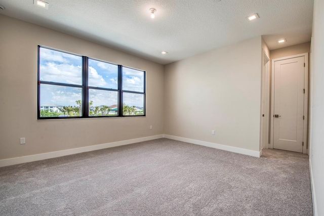 13559 Nesting Pines Way, Palm Beach Gardens, FL 33412