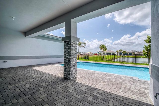 13559 Nesting Pines Way, Palm Beach Gardens, FL 33412