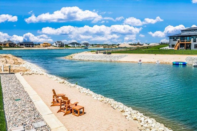 4612 N RIDGE PORT ST., Wichita, KS 67205