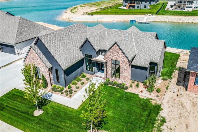 4612 N RIDGE PORT ST., Wichita, KS 67205