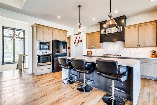 4612 N RIDGE PORT ST., Wichita, KS 67205