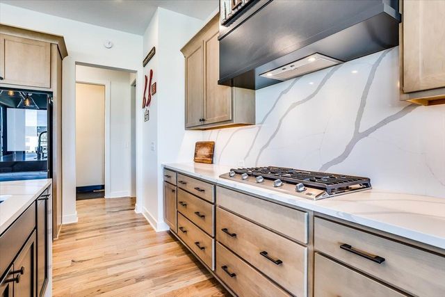 4612 N RIDGE PORT ST., Wichita, KS 67205