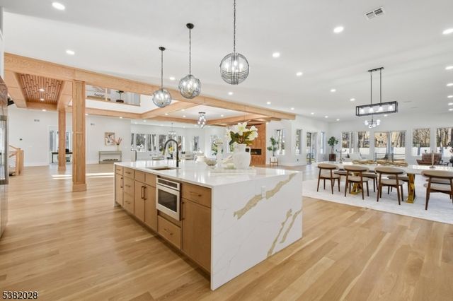 19 Highlander Dr, Scotch Plains Twp., NJ 07076