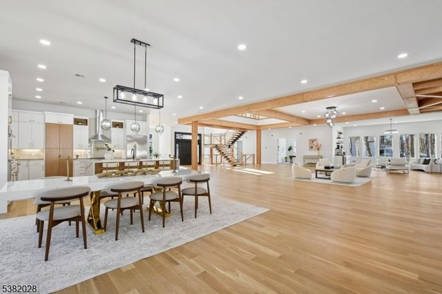 19 Highlander Dr, Scotch Plains Twp., NJ 07076