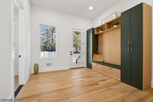 19 Highlander Dr, Scotch Plains Twp., NJ 07076