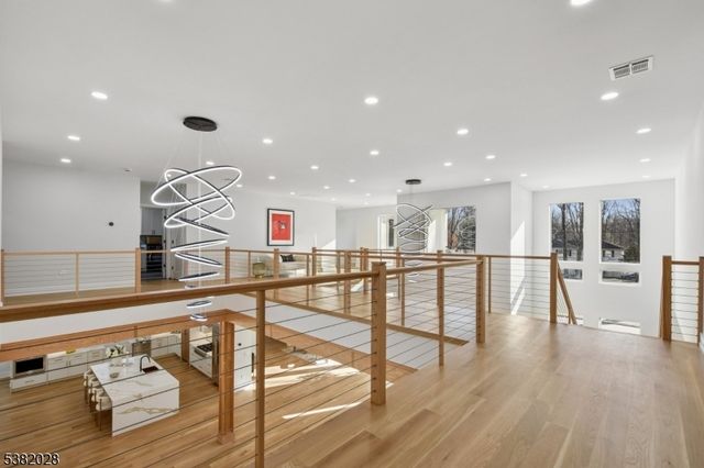 19 Highlander Dr, Scotch Plains Twp., NJ 07076