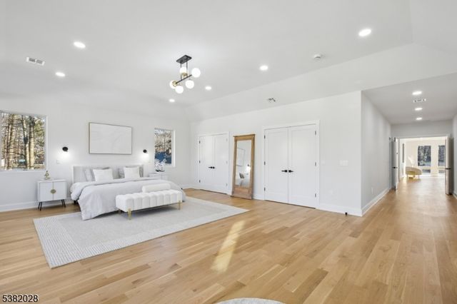 19 Highlander Dr, Scotch Plains Twp., NJ 07076