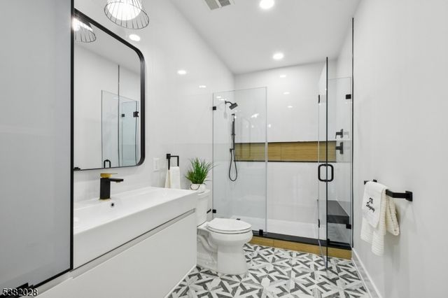 19 Highlander Dr, Scotch Plains Twp., NJ 07076