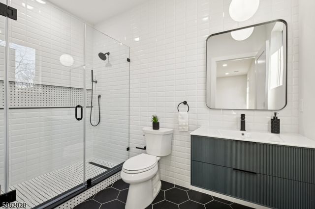 19 Highlander Dr, Scotch Plains Twp., NJ 07076