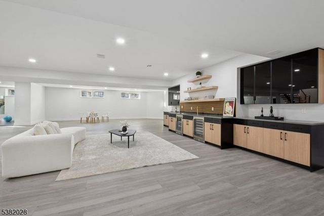 19 Highlander Dr, Scotch Plains Twp., NJ 07076