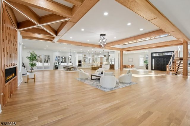 19 Highlander Dr, Scotch Plains Twp., NJ 07076