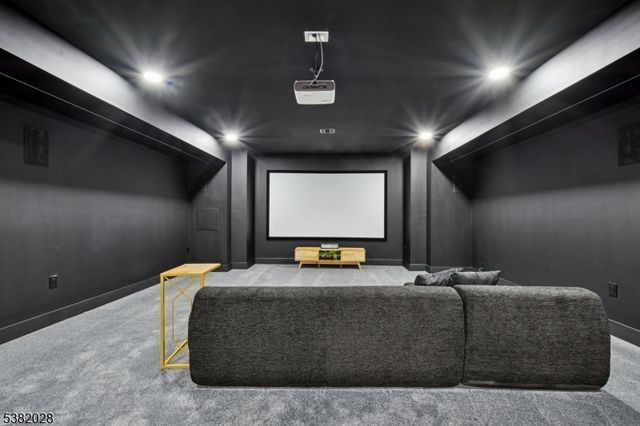 19 Highlander Dr, Scotch Plains Twp., NJ 07076