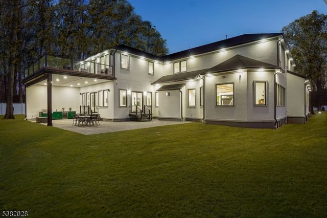 19 Highlander Dr, Scotch Plains Twp., NJ 07076