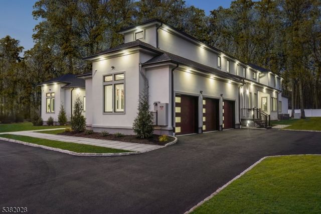 19 Highlander Dr, Scotch Plains Twp., NJ 07076