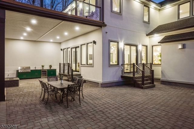 19 Highlander Dr, Scotch Plains Twp., NJ 07076