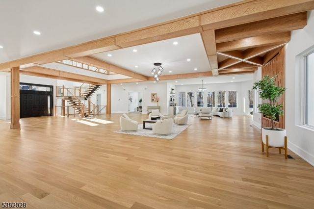 19 Highlander Dr, Scotch Plains Twp., NJ 07076