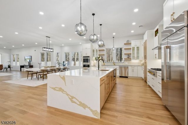 19 Highlander Dr, Scotch Plains Twp., NJ 07076