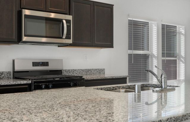 272 Prism Avenue SW, Rio Rancho, NM 87124