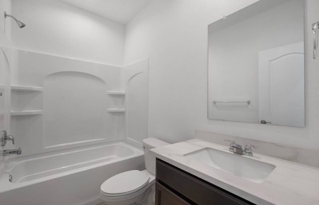 272 Prism Avenue SW, Rio Rancho, NM 87124