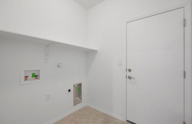 272 Prism Avenue SW, Rio Rancho, NM 87124