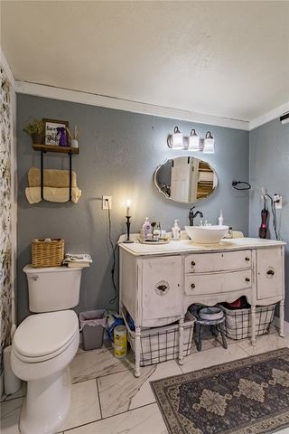 10888 West US Highway 79, Hearne, TX 77859