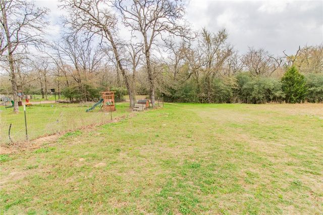 10888 West US Highway 79, Hearne, TX 77859